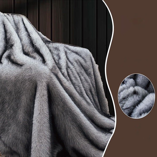 Луксозно одеяло с изкуствен косъм от норка - сиво 