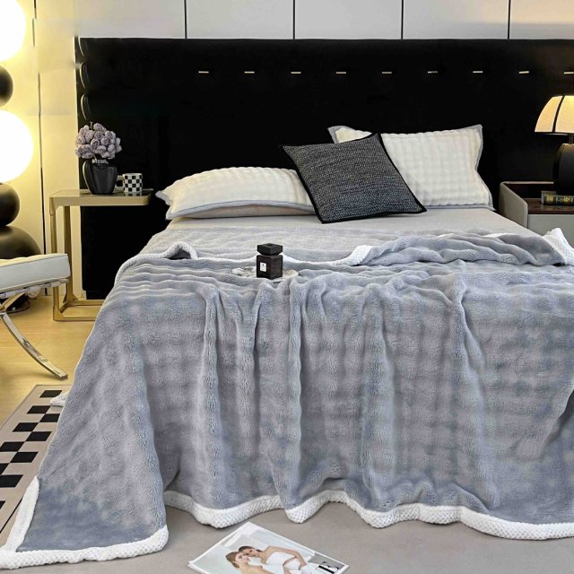 Плюшено одеяло с къс изкуствен заешки косъм – светлосиво –  FJ-11