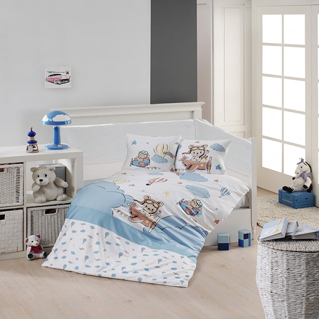 Бебешко спално бельо с бамбук – мечeта в самолети