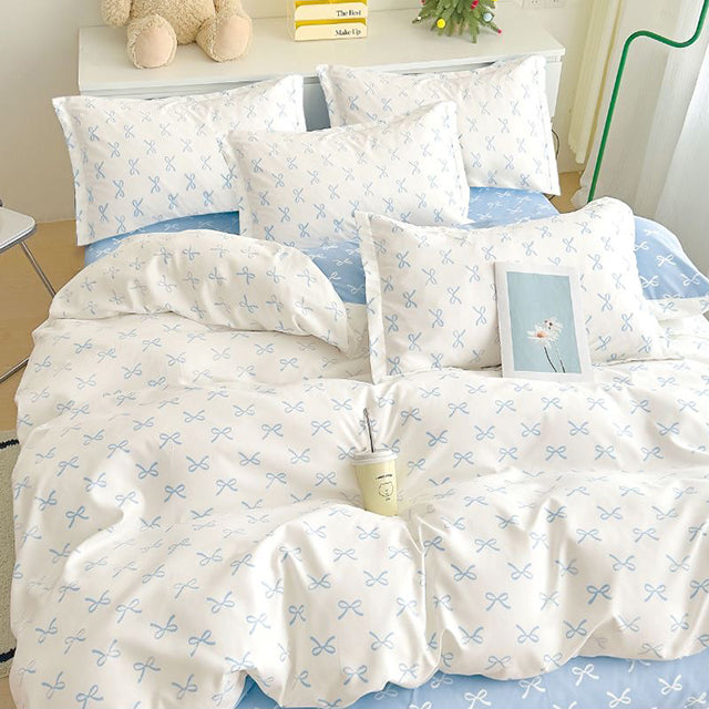 Спално бельо от 100% памук с ластик - бяло и синьо с панделки