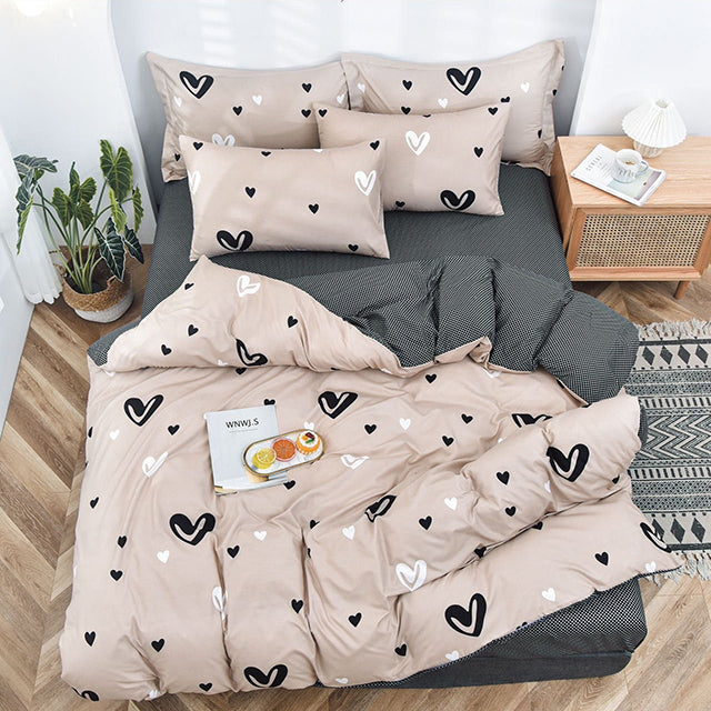 Единично спално бельо с ластик – цвят крем и сиво със сърчица