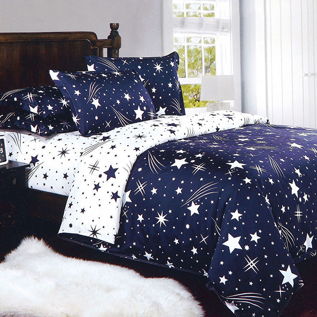 Единично спално бельо с ластик – синьо и бяло със звезди
